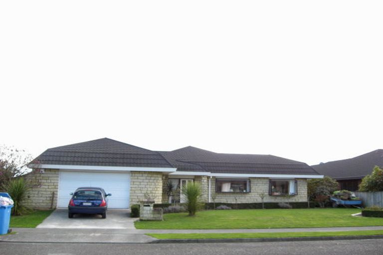 Photo of property in 20 Easton Way, Levin, 5510