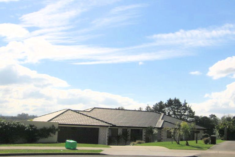 Photo of property in 33 Arrowfield Drive, Pyes Pa, Tauranga, 3112