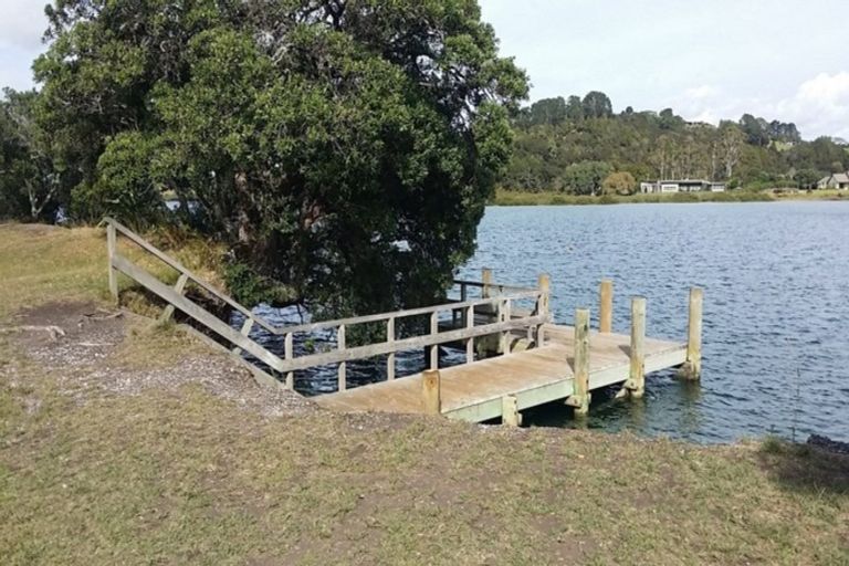 Photo of property in 17 Harbour View Road, Point Wells, Warkworth, 0986