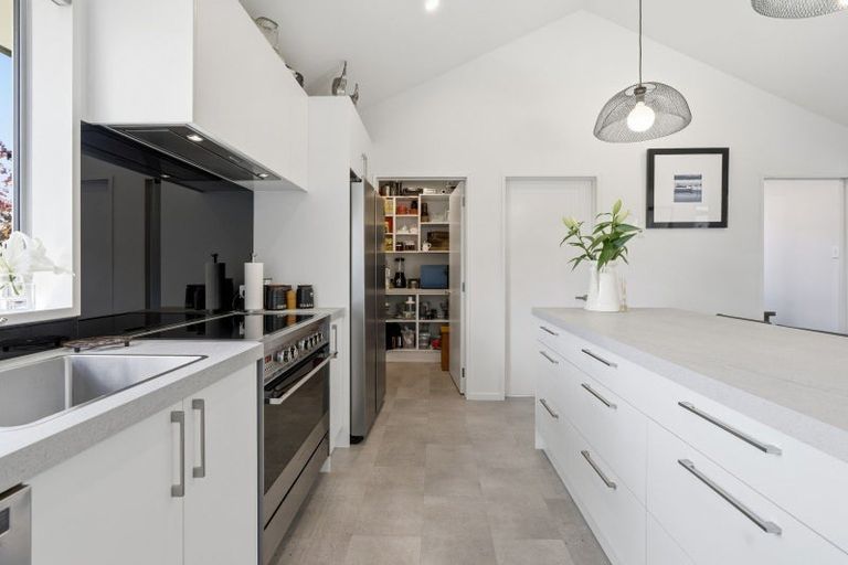 Photo of property in 13 Franks Place, Outram, 9019