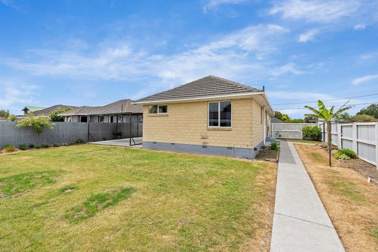 Photo of property in 9 Pembroke Street, Avondale, Christchurch, 8061