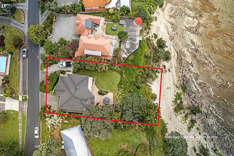 Photo of property in 24 Cliff Road, Torbay, Auckland, 0630