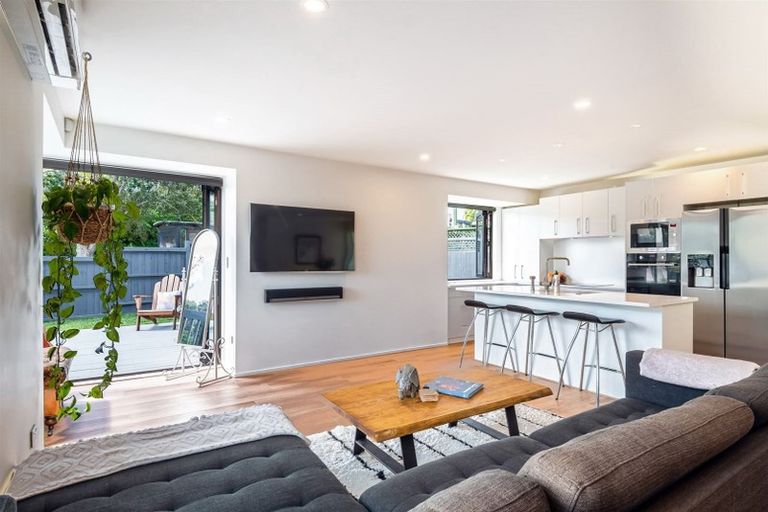 Photo of property in 155 Spinella Drive, Bayview, Auckland, 0629