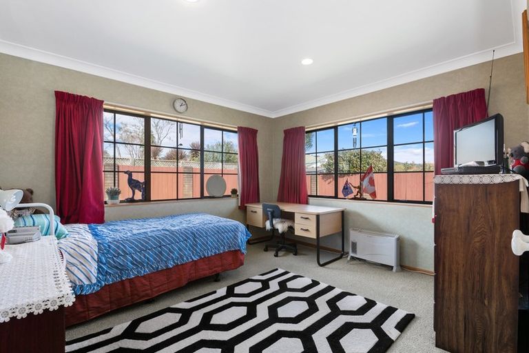 Photo of property in 29 Basley Road, Owhata, Rotorua, 3010