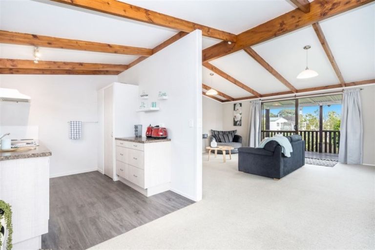 Photo of property in 1a Ross Street, Onerahi, Whangarei, 0110