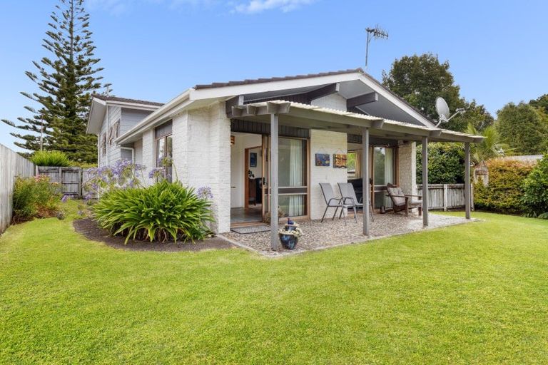 Photo of property in 27 Hookey Drive, Te Puke, 3119
