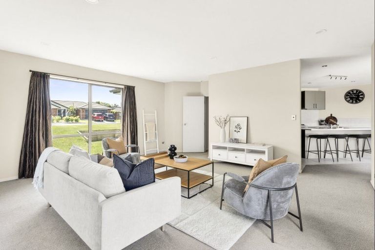 Photo of property in 5 Vosper Close, Leamington, Cambridge, 3432