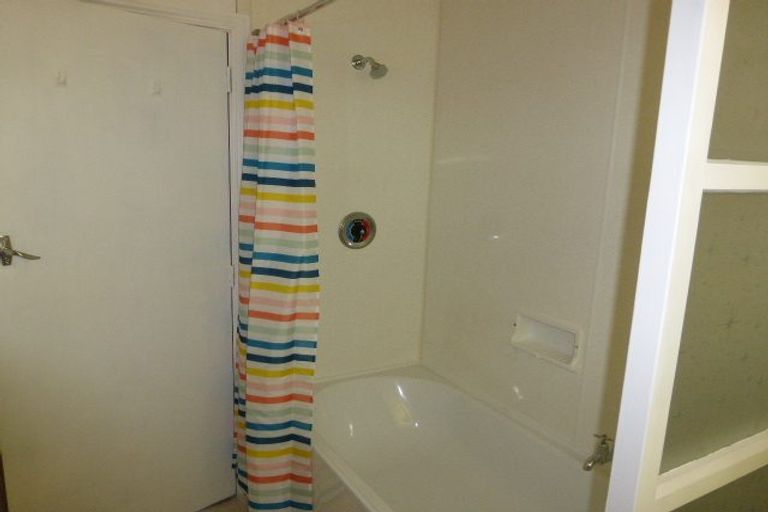 Photo of property in 2/314 Avonhead Road, Avonhead, Christchurch, 8042