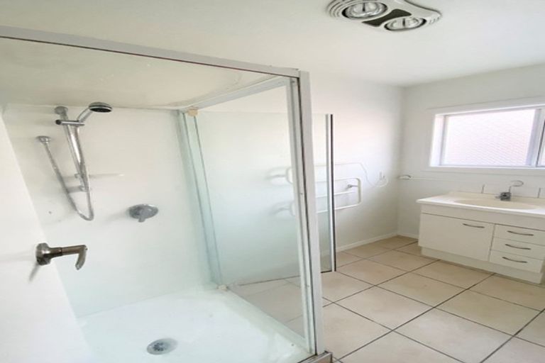 Photo of property in 172a Waimairi Road, Ilam, Christchurch, 8041