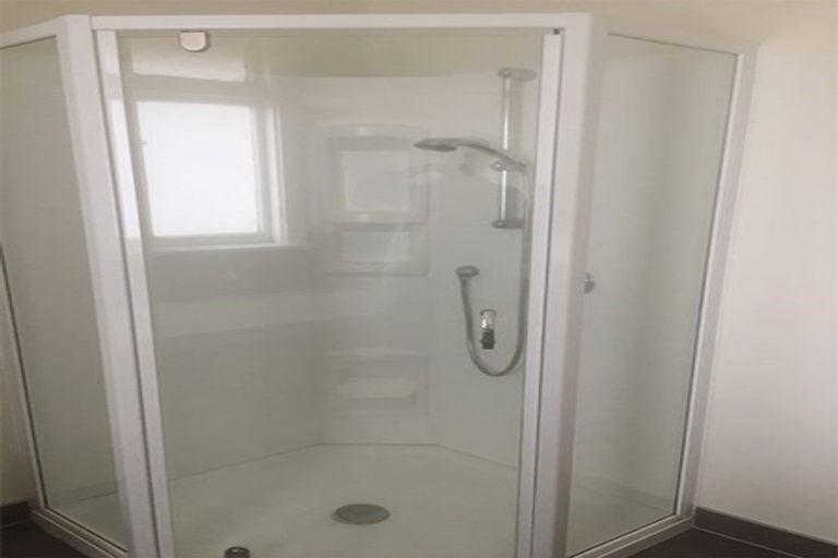 Photo of property in 250 Geraldine Street, Edgeware, Christchurch, 8013