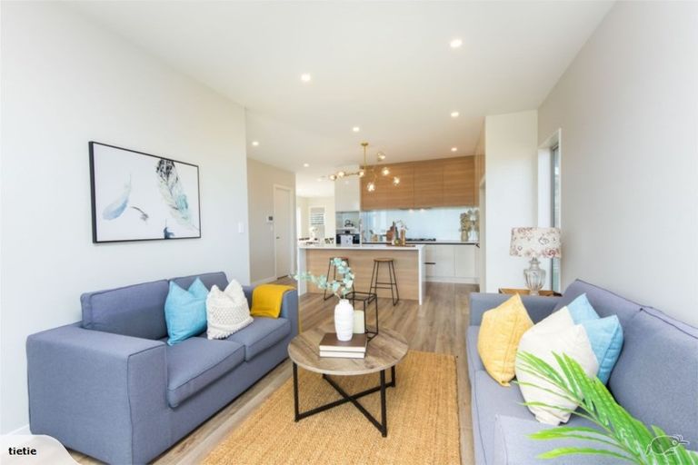 Photo of property in 10 Barrique Road, Kumeu, 0810