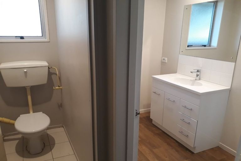 Photo of property in 44b Kathleen Crescent, Hornby, Christchurch, 8042