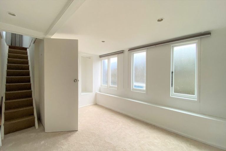 Photo of property in 27 New Bond Street, Kingsland, Auckland, 1021