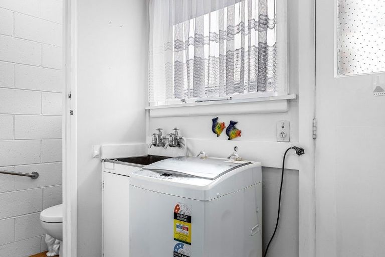 Photo of property in 1/5 Chislehurst Place, Bryndwr, Christchurch, 8052