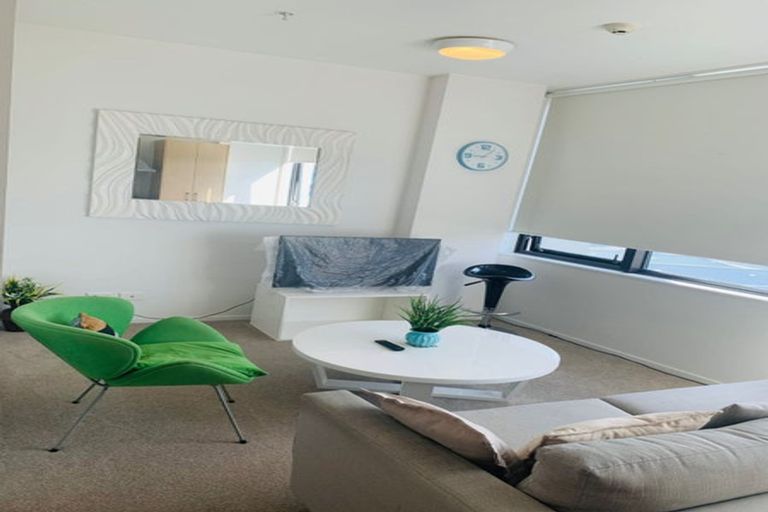 Photo of property in Twin Towers, 513/17 Putney Way, Manukau, Auckland, 2104
