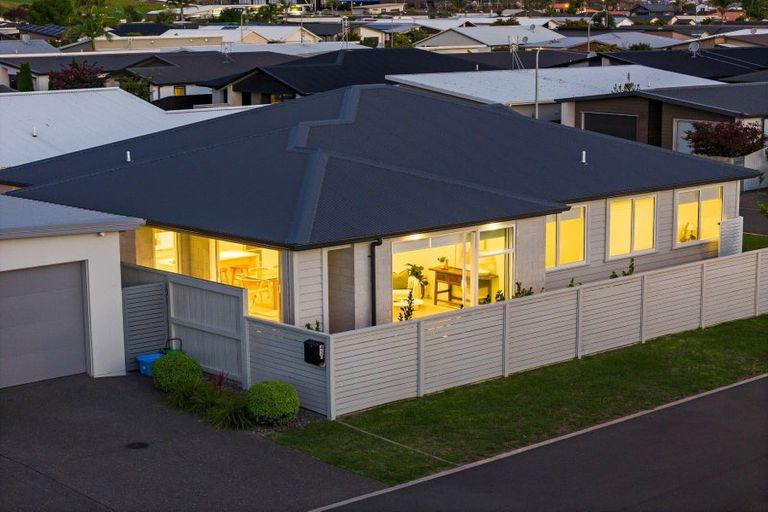 Photo of property in 45 Saint Pauls Drive, Brookfield, Tauranga, 3110