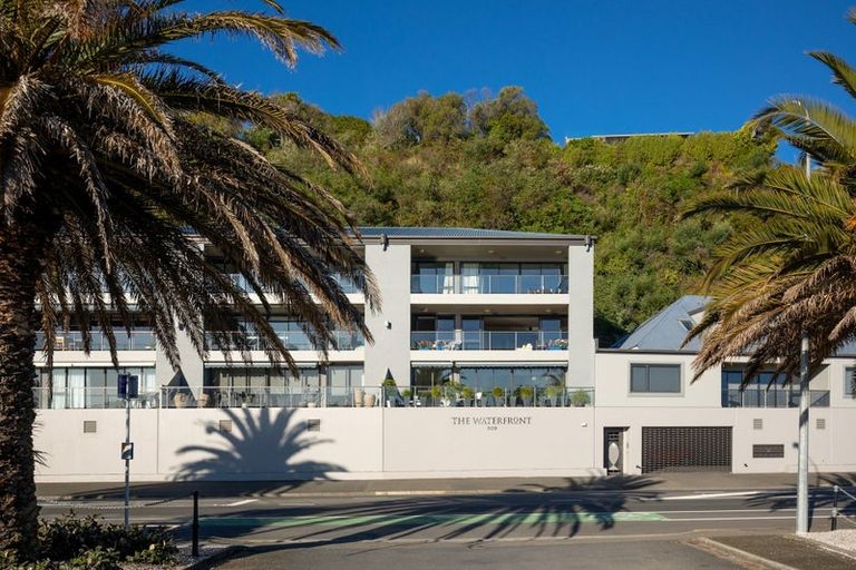 Photo of property in Waterfront Apartments, 8/309 Wakefield Quay, Stepneyville, Nelson, 7010