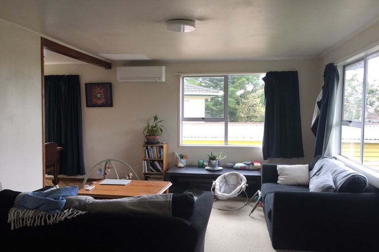Photo of property in 77 Solar Road, Glen Eden, Auckland, 0602