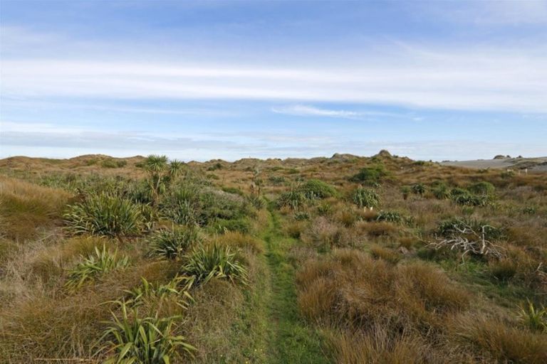 Photo of property in 305 Tai Road, Opunake, 4681