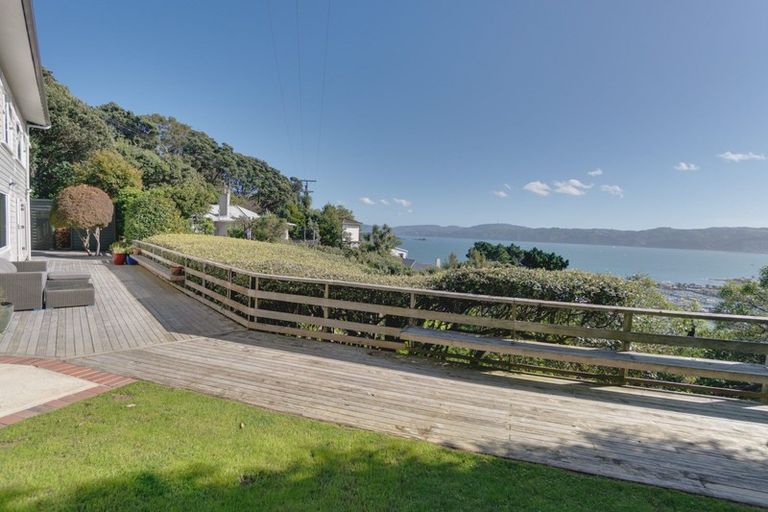 Photo of property in 15 Nikau Road, Point Howard, Lower Hutt, 5013