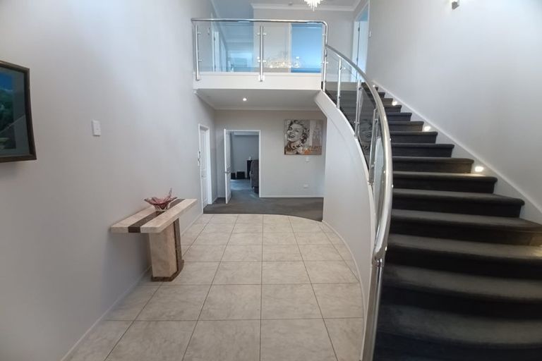 Photo of property in 9 San Clemento Way, Rototuna, Hamilton, 3210