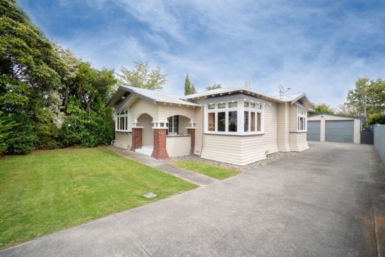 Photo of property in 24 Thomson Street, West End, Palmerston North, 4412