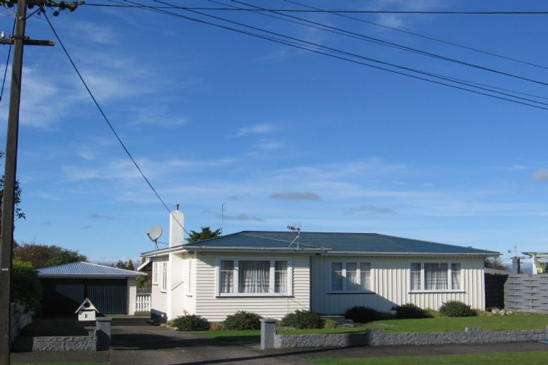 Photo of property in 11 Mcclure Street, Feilding, 4702