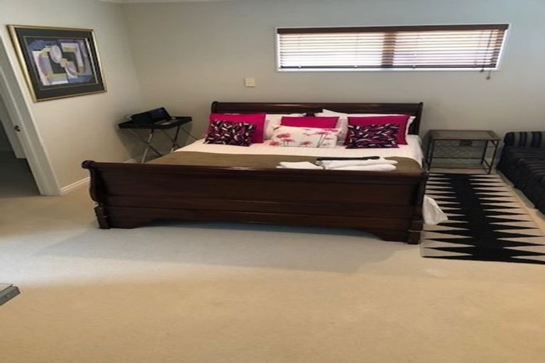 Photo of property in 106 Meadowland Drive, Somerville, Auckland, 2014