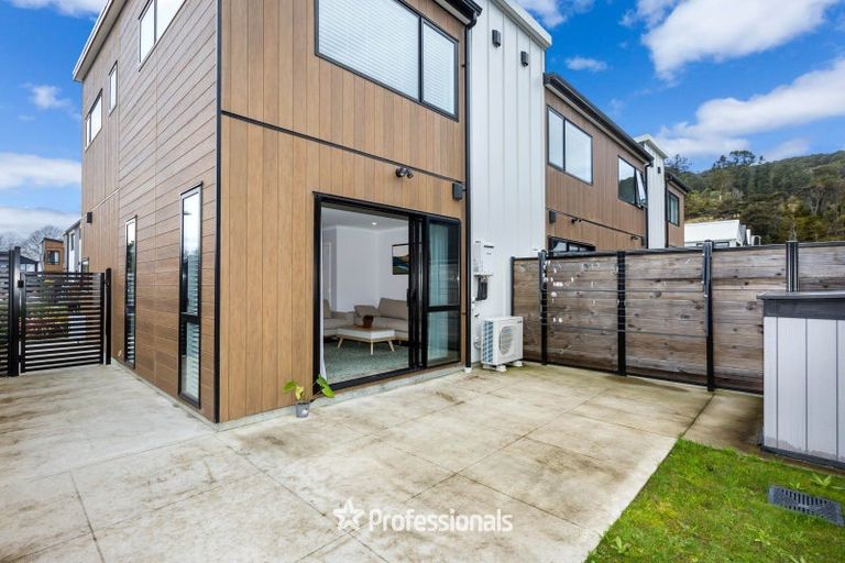 Photo of property in 7 Reakes Crescent, Wallaceville, Upper Hutt, 5018
