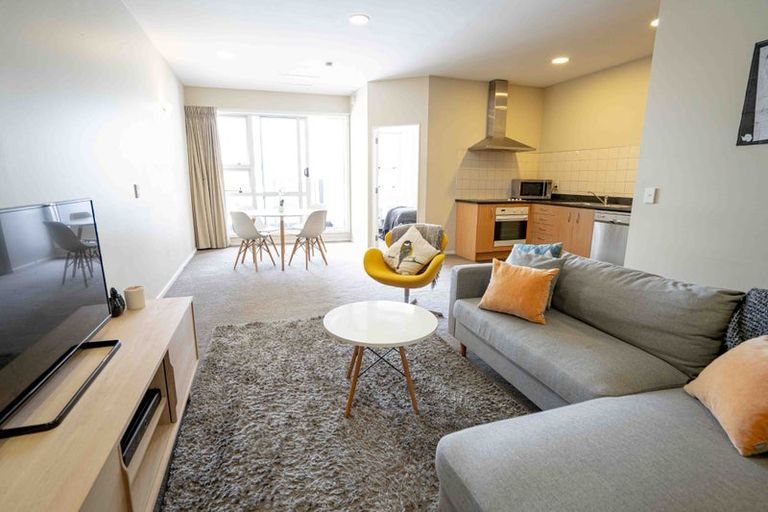 Photo of property in Stadium Garden Flats, 418/107 Thorndon Quay, Pipitea, Wellington, 6011