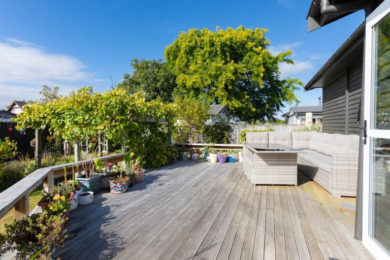 Photo of property in 4 Ranfurly Street, Dannevirke, 4930