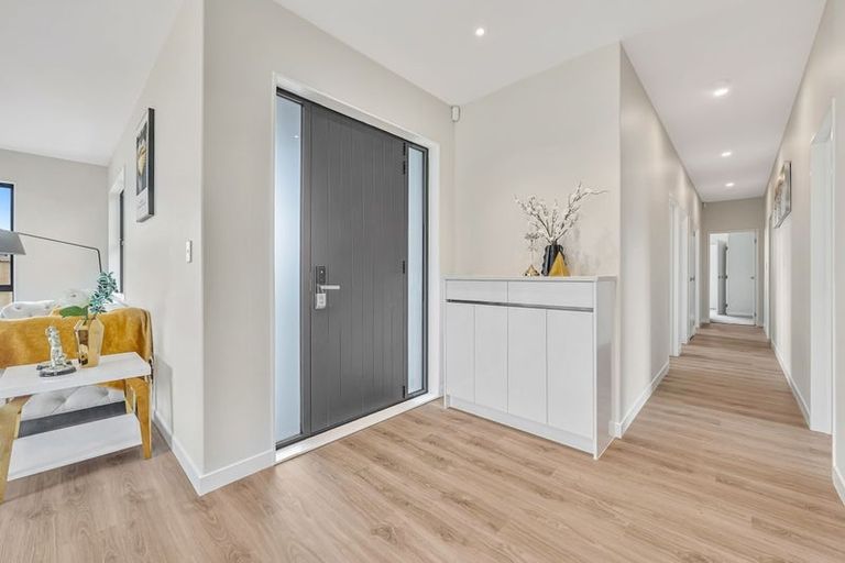 Photo of property in 24 Booker Drive, Tuakau, 2121