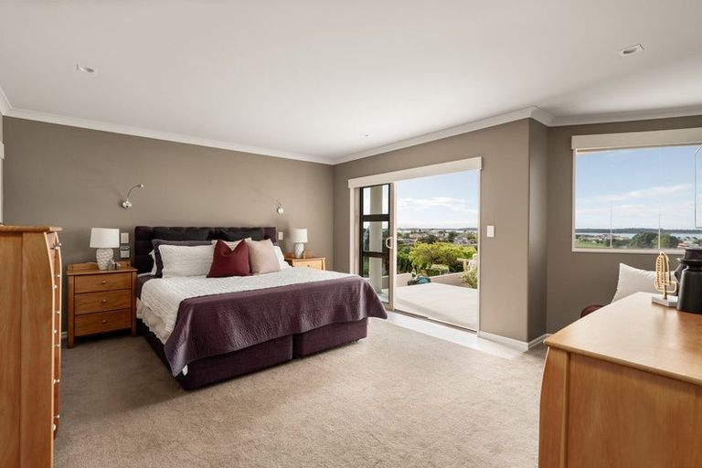 Photo of property in 3 Seaview Road, Otumoetai, Tauranga, 3110