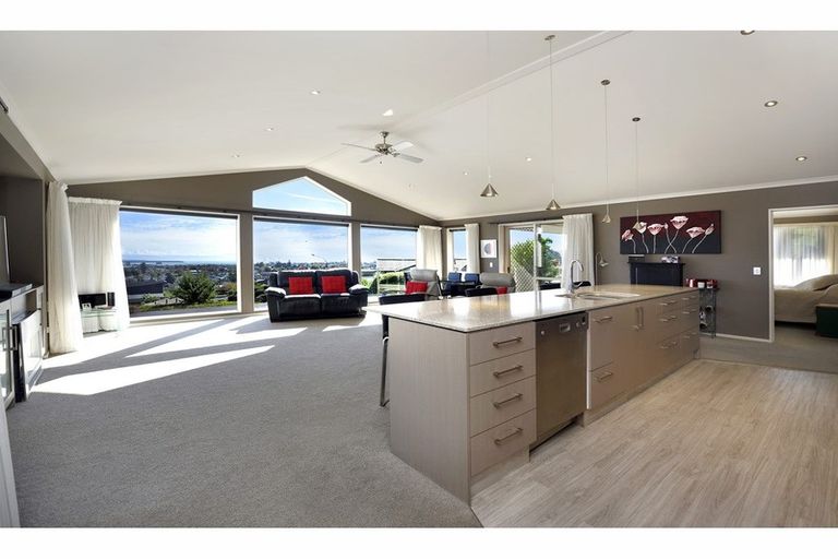 Photo of property in 6 Berkshire Place, Stoke, Nelson, 7011