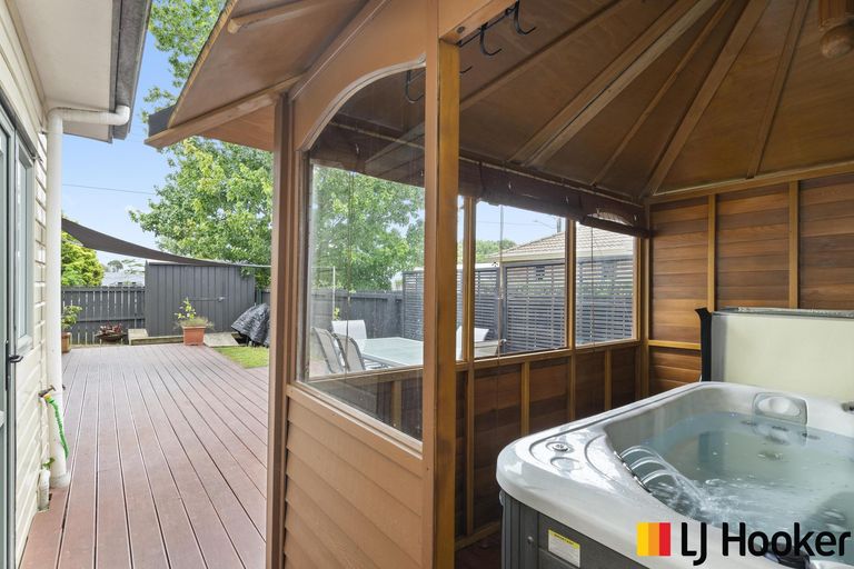 Photo of property in 61a Kayes Road, Pukekohe, 2120