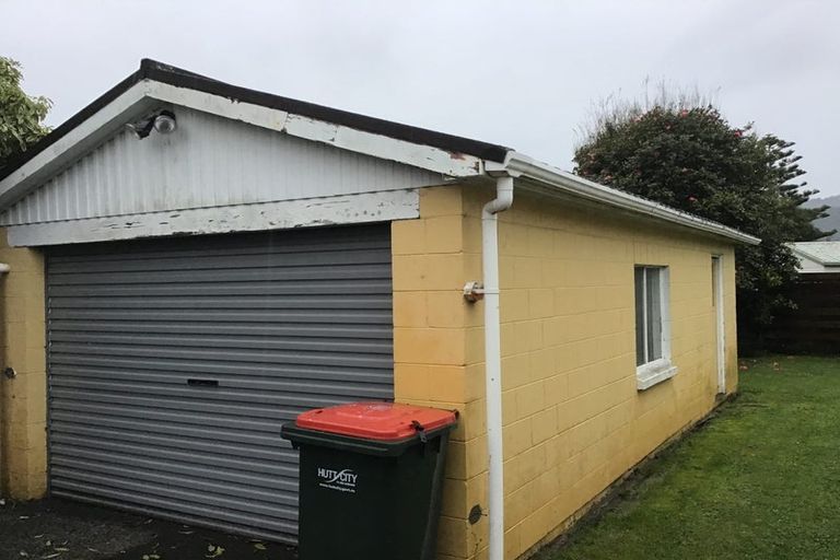 Photo of property in 13a Waddington Drive, Naenae, Lower Hutt, 5011