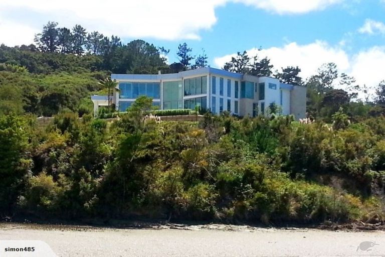 Photo of property in 255 Paremoremo Road, Paremoremo, Auckland, 0632