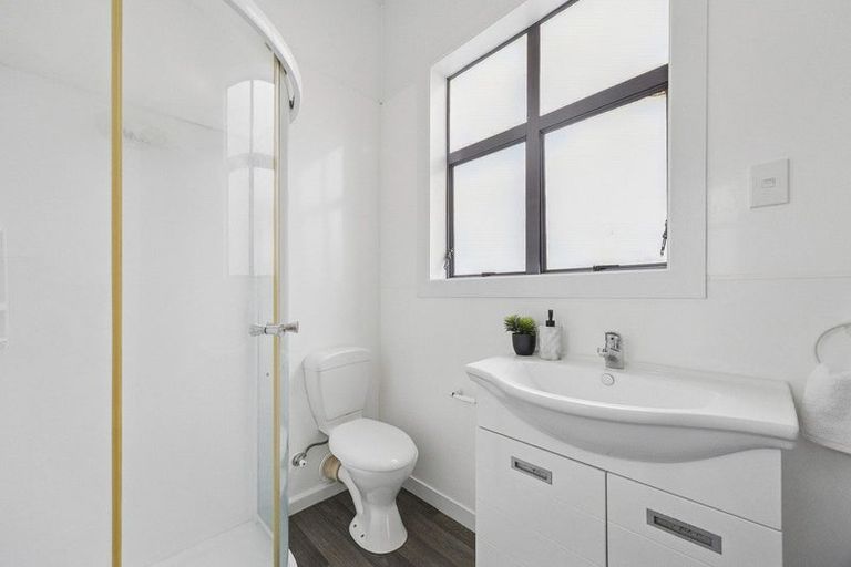 Photo of property in 57 Royal Crescent, Saint Kilda, Dunedin, 9012