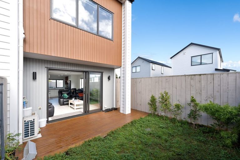 Photo of property in 2/10 Alan Avenue, Henderson, Auckland, 0610