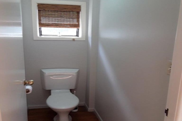 Photo of property in 14 Litten Road, Cockle Bay, Auckland, 2014