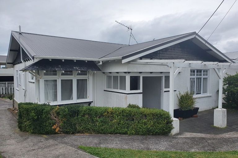Photo of property in 49 Dorset Avenue, Westown, New Plymouth, 4310