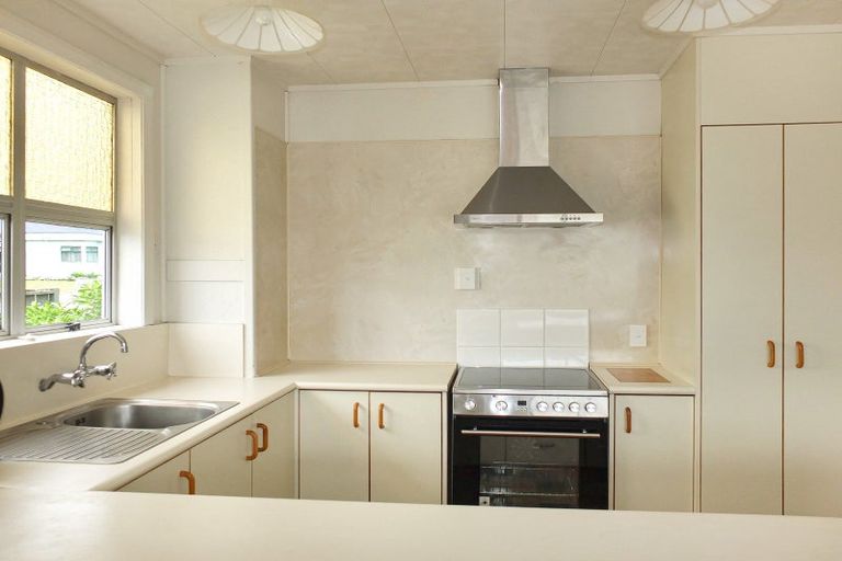 Photo of property in 23 Pratt Avenue, Foxton Beach, Foxton, 4815