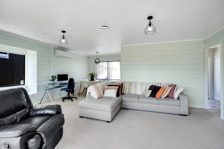 Photo of property in 61 Kimihia Road, Huntly, 3700