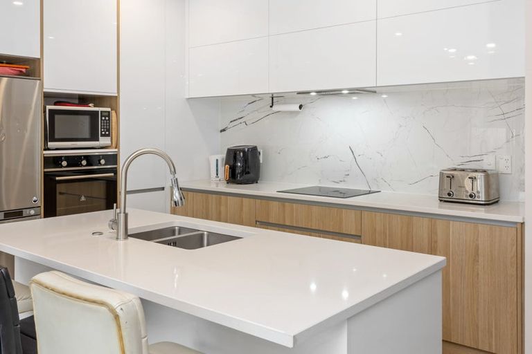 Photo of property in 10b Nellie Drive, Kumeu, 0810