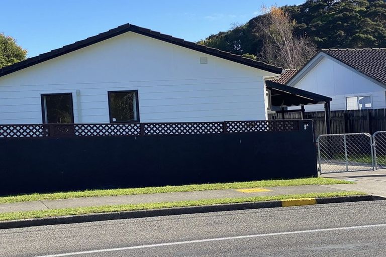 Photo of property in 3a Ruahine Street, Paraparaumu, 5032