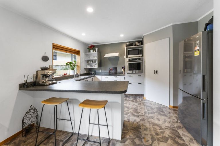 Photo of property in 16 Malthouse Crescent, Brightwater, 7022