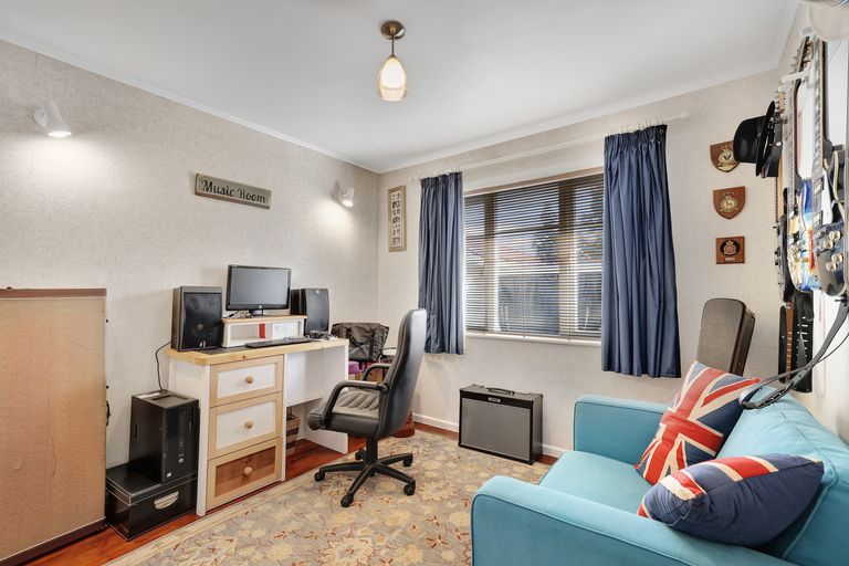 Photo of property in 97 Thornton Road, Cambridge, 3434