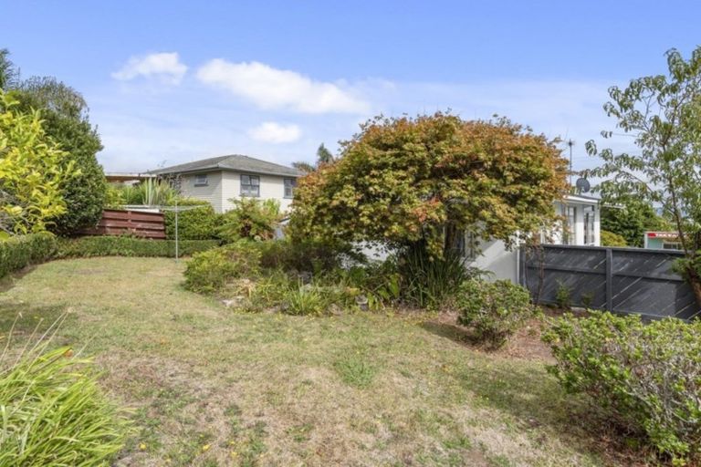 Photo of property in 2 Coppelia Avenue, Omokoroa, 3114