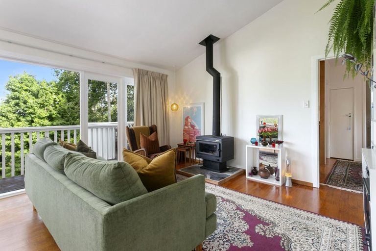Photo of property in 50 Pleasant Road, Glen Eden, Auckland, 0602