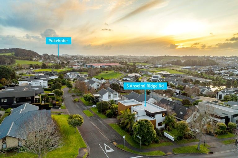 Photo of property in 5 Anselmi Ridge Road, Pukekohe, 2120